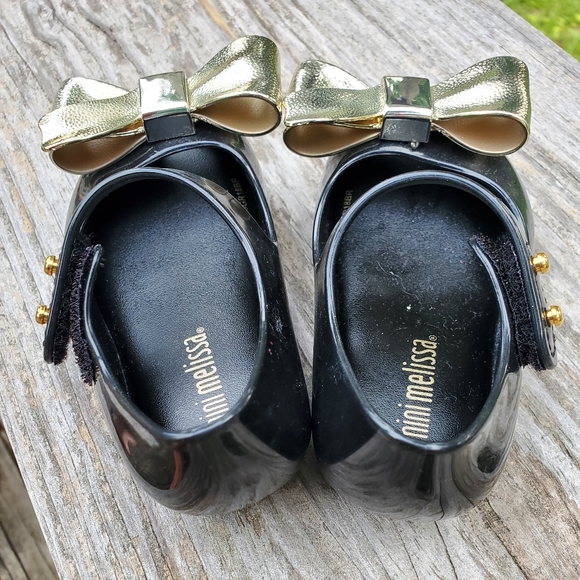 Mini melissa girls black gold bows - Picture 2 of 3